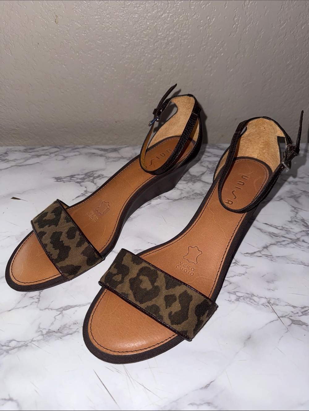 Unisa Leopard-Print Ankle-Strap Sandals - Vero Cuoio Leather size 9.5